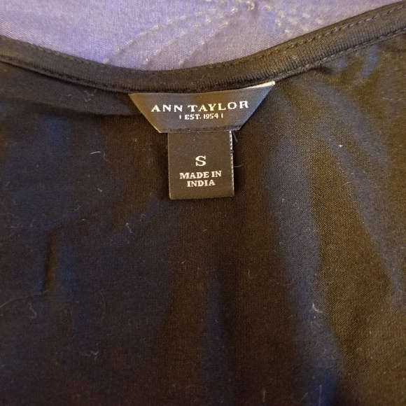 Like New Ann Taylor Tank/Shell - Picture 3 of 3